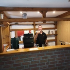 Christian hat unsere Theke im Griff
